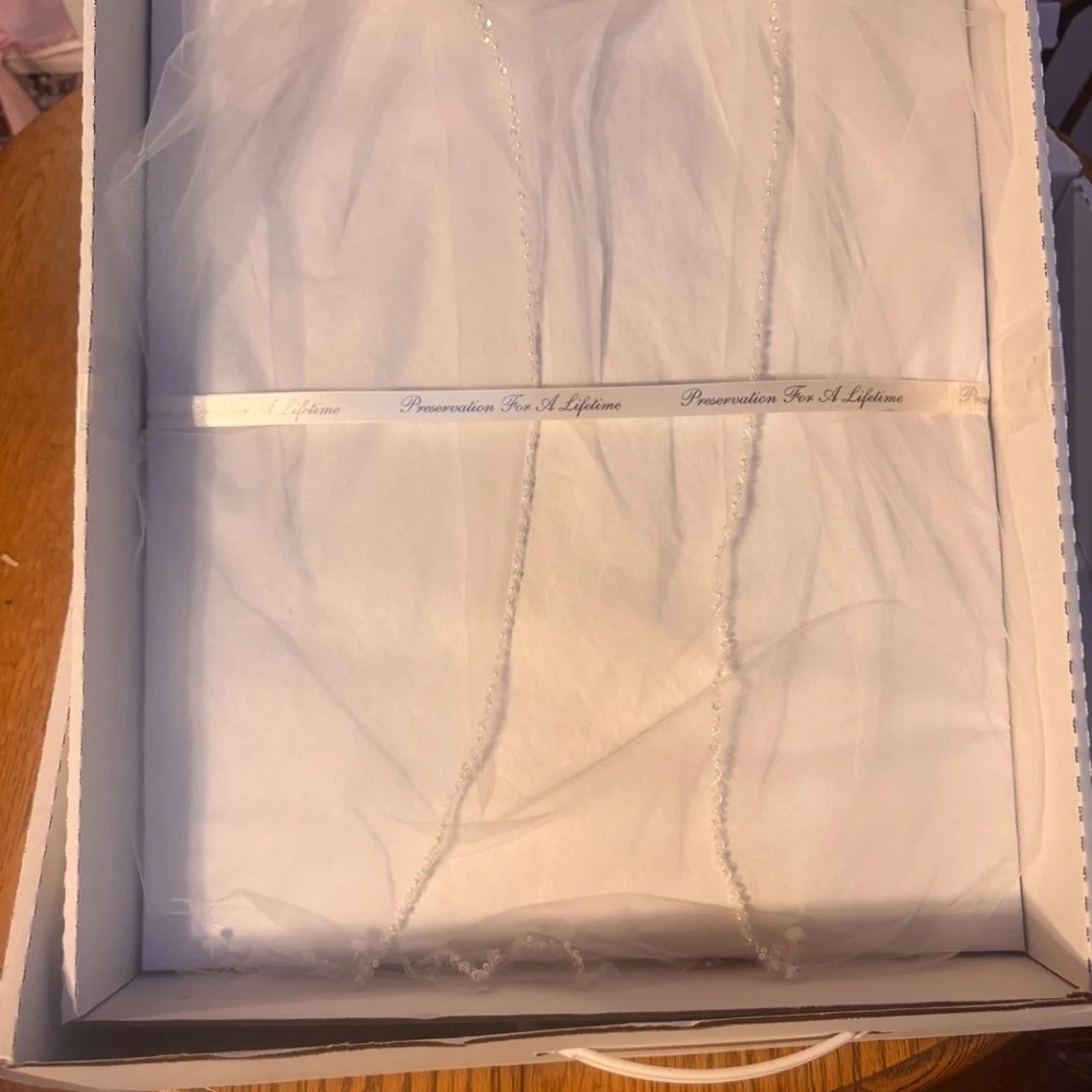 Bead and Pearl Trimmed Chapel Length Veil Davids bridal unopened from Davids bri - Picture 8 of 12